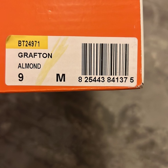 Brand new size 9 Booties by BareTraps - Picture 6 of 6